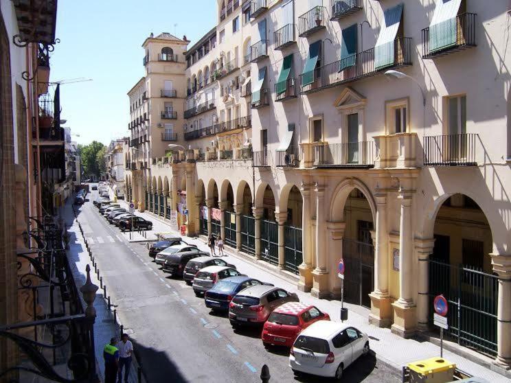 Apartamentos Rg Arenal Sevilla Zimmer foto